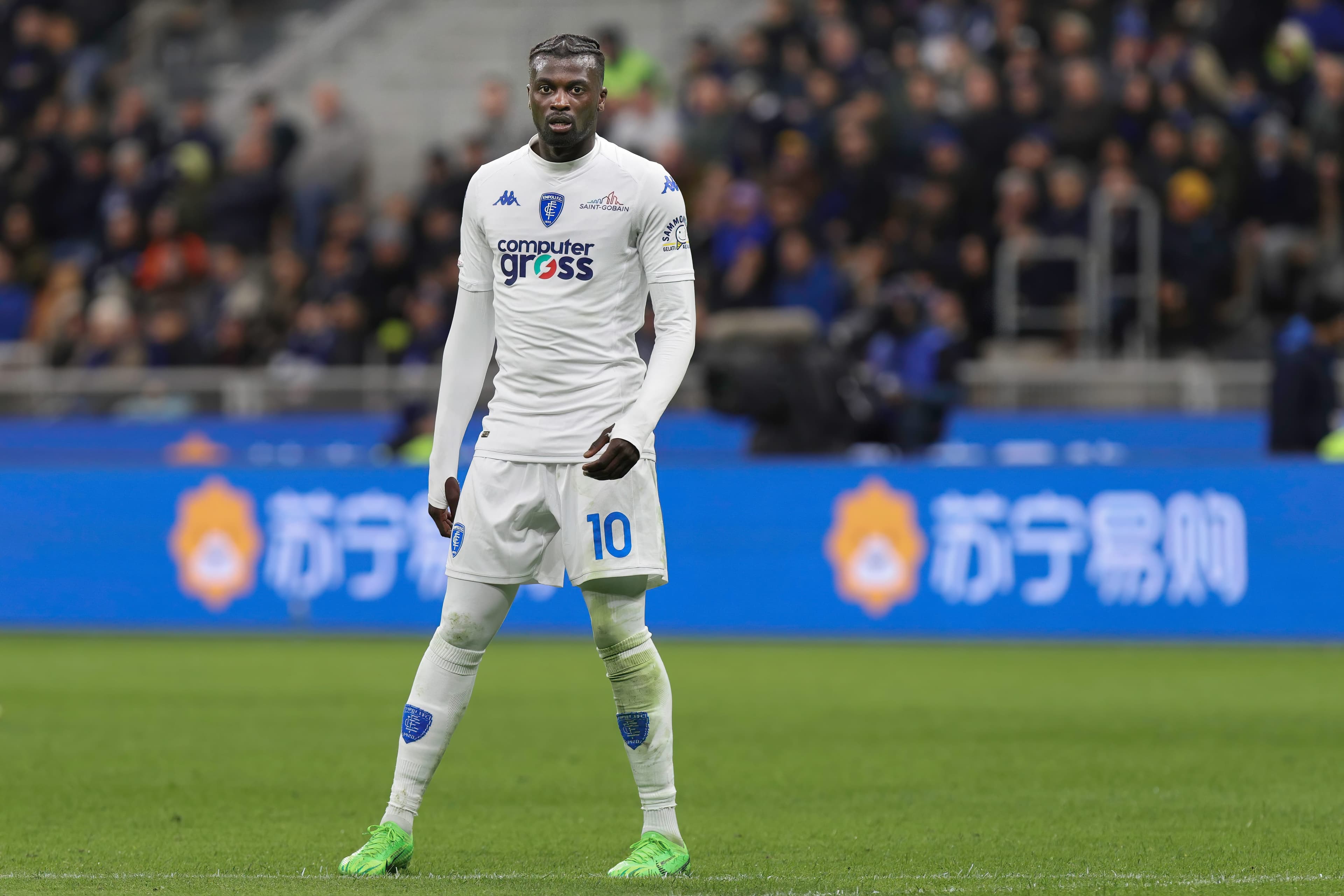 Niang tra orologi, gioielli e una società svizzera che reclama i suoi 250mila euro