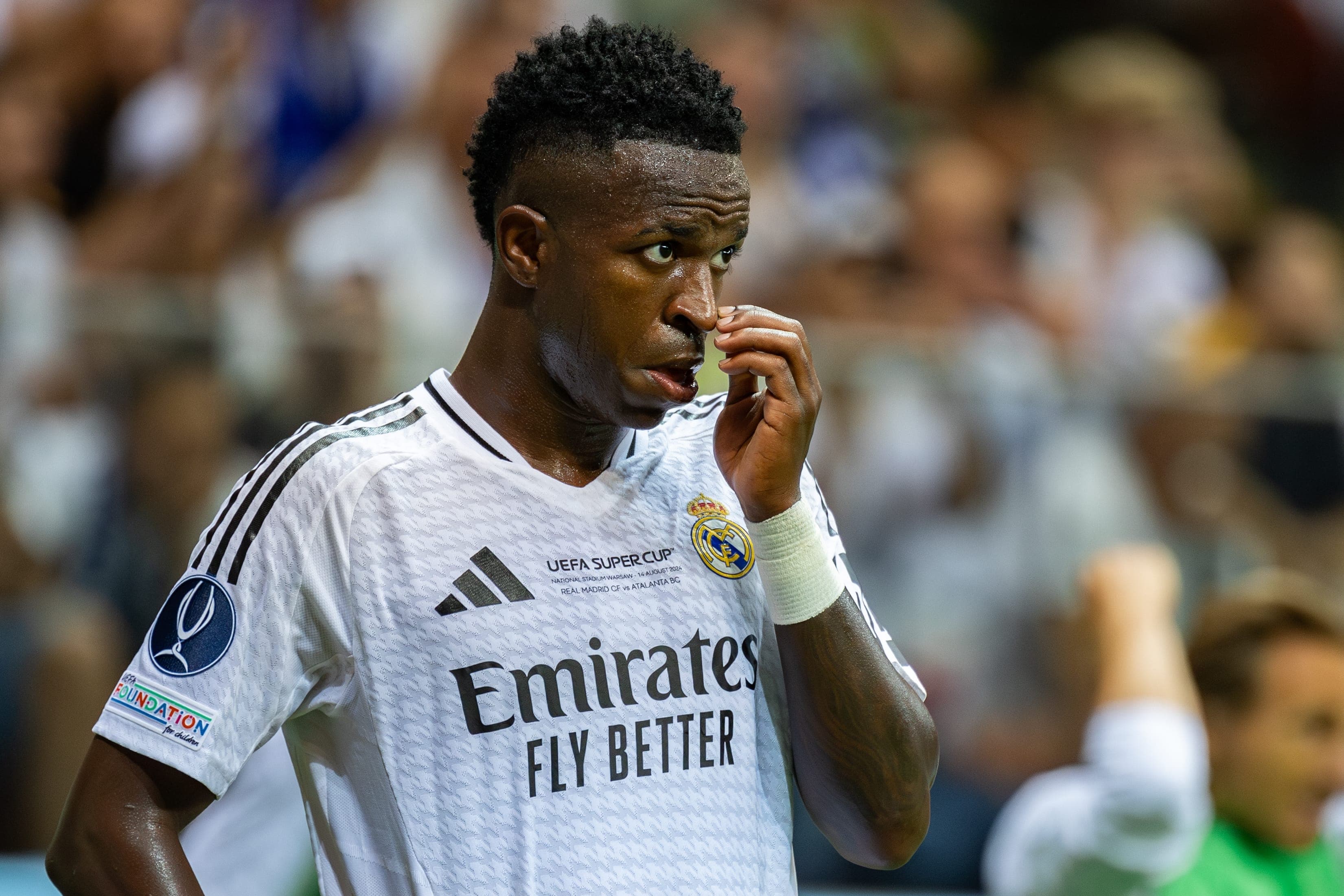 Real Madrid, Vinicius in crisi: futuro incerto e rinnovo in stallo