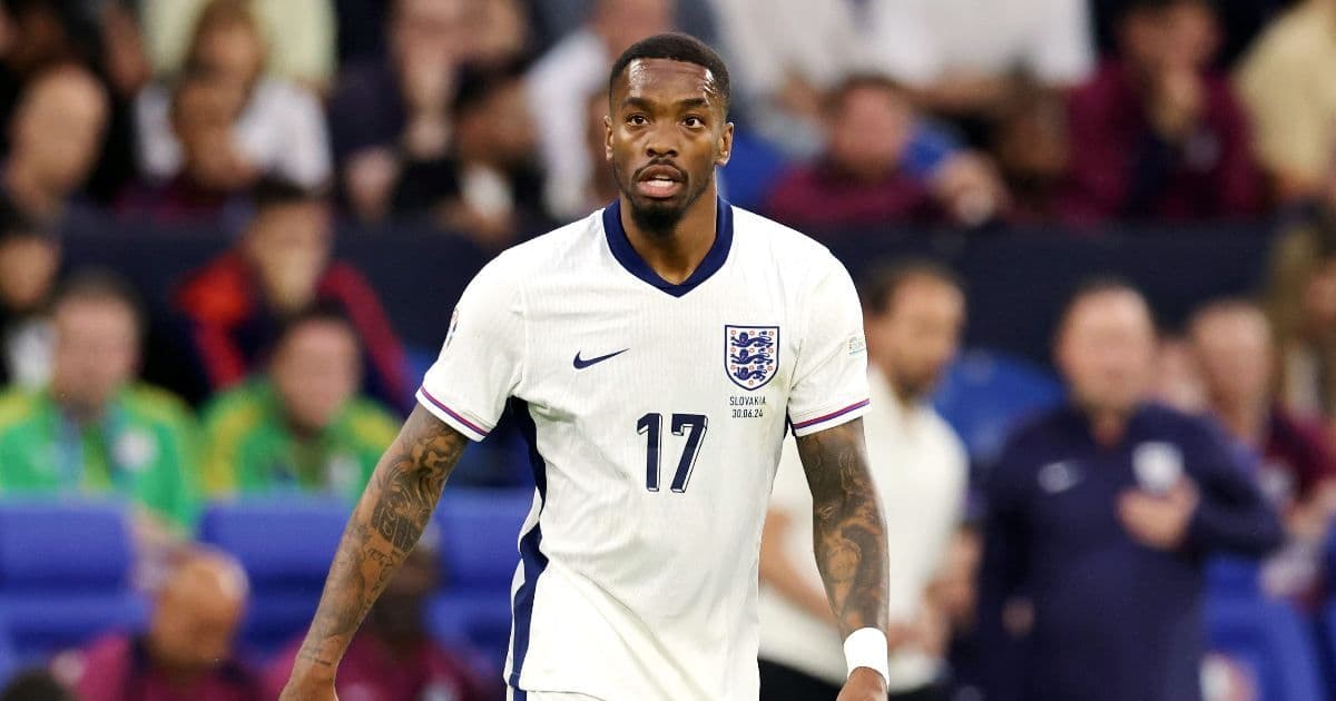 Toney divide l’Inghilterra, Rooney lo difende: “Segna ovunque, anche in Arabia”
