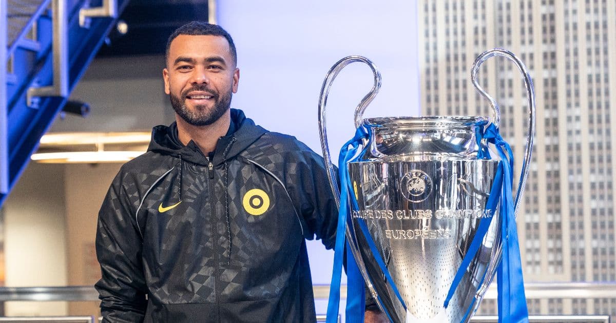 Ashley Cole riparte dall'Italia: l'ex stella del Chelsea è il nuovo allenatore del Cesena