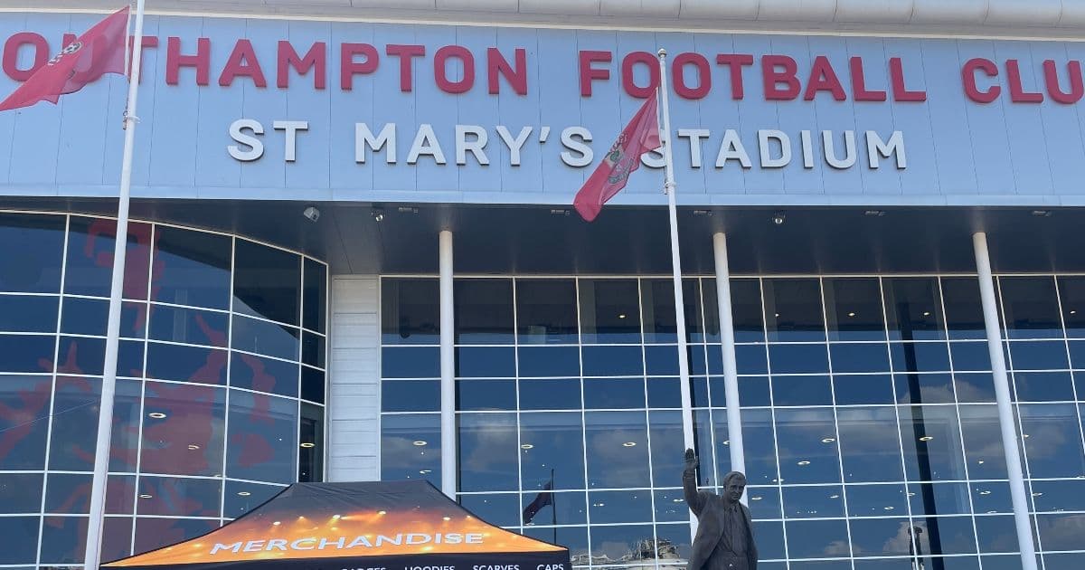 Clamoroso in Inghilterra: Southampton escluso dai play-off per spionaggio, il Middlesbrough va in finale