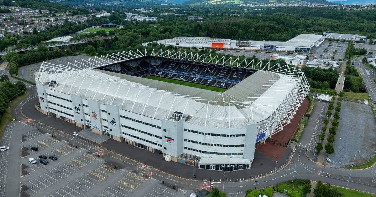 Pronostico Swansea City-Norwich City: analisi e probabili formazioni 10/10/2026 Championship