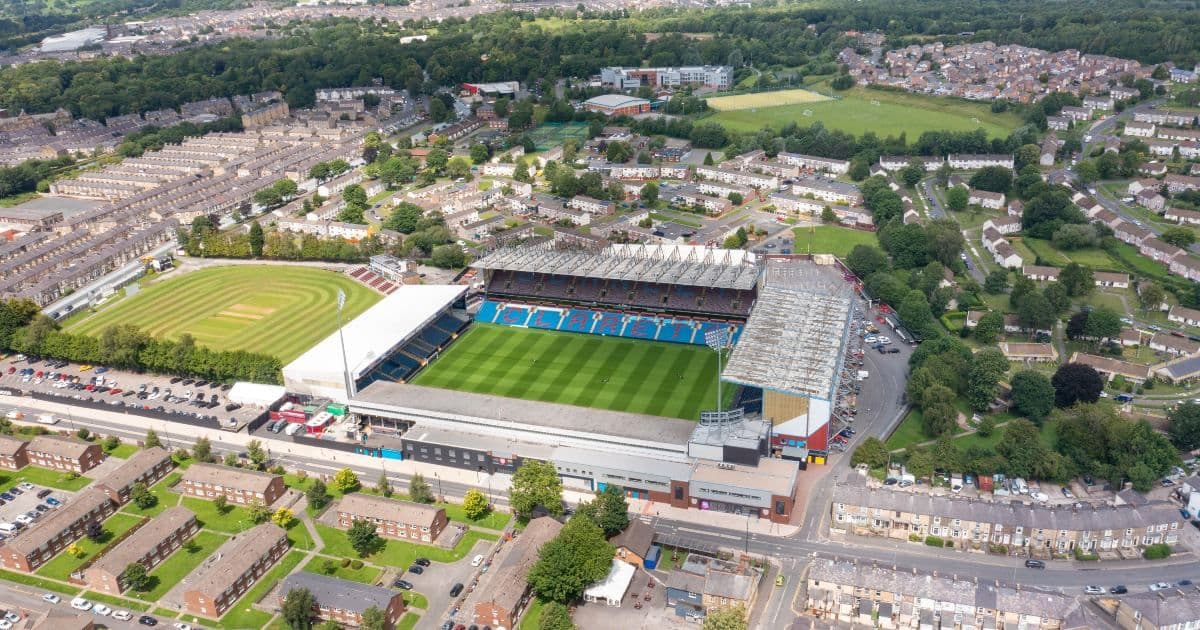 Pronostico Burnley-Wolverhampton Wanderers: analisi e probabili formazioni 16/10/2026 Championship