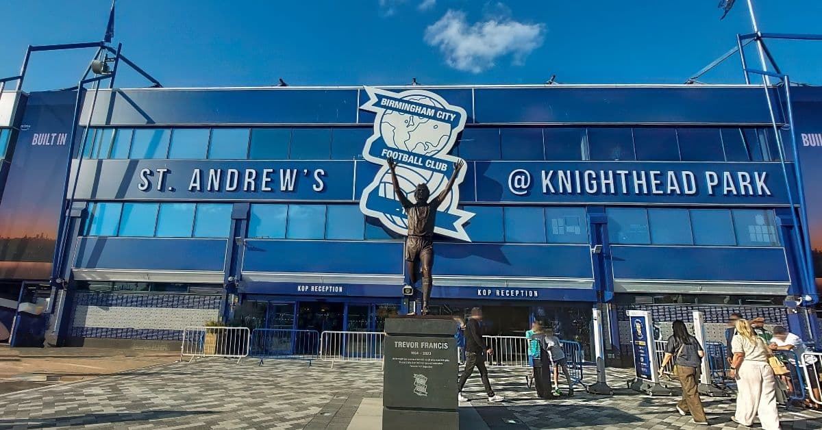 Pronostico Birmingham City-Queens Park Rangers: analisi e probabili formazioni 17/10/2026 Championship