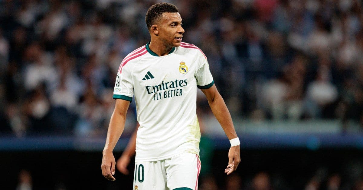 Real Madrid, Mbappé domina il Clasico: doppietta al Barcellona e Liga riaperta